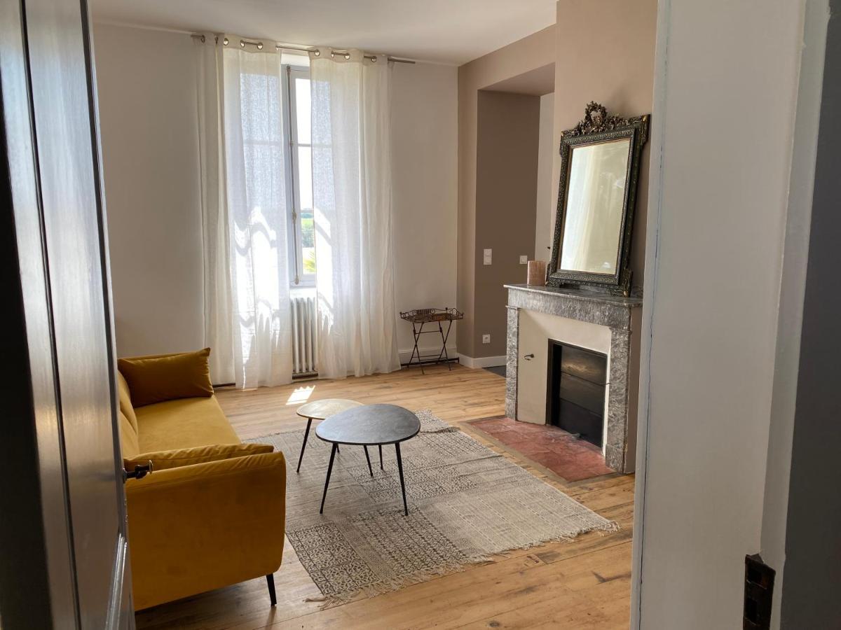 La Maison De Manon Mirande  Kültér fotó