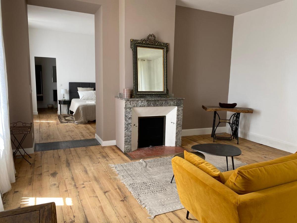 La Maison De Manon Mirande  Kültér fotó